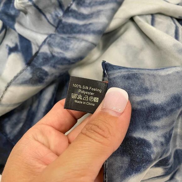 2/$30 NEW Blue White Japanese Wave Painted Nature Printed Fashion Scarf - Picture 8 of 11